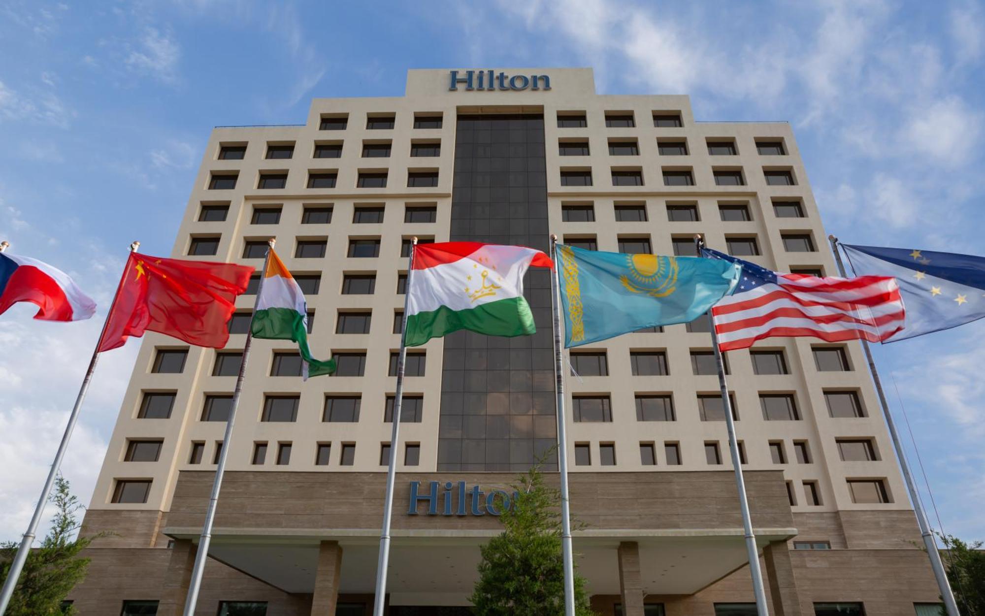 Отель Hilton Душанбе Экстерьер фото